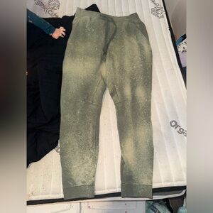 Lululemon joggers